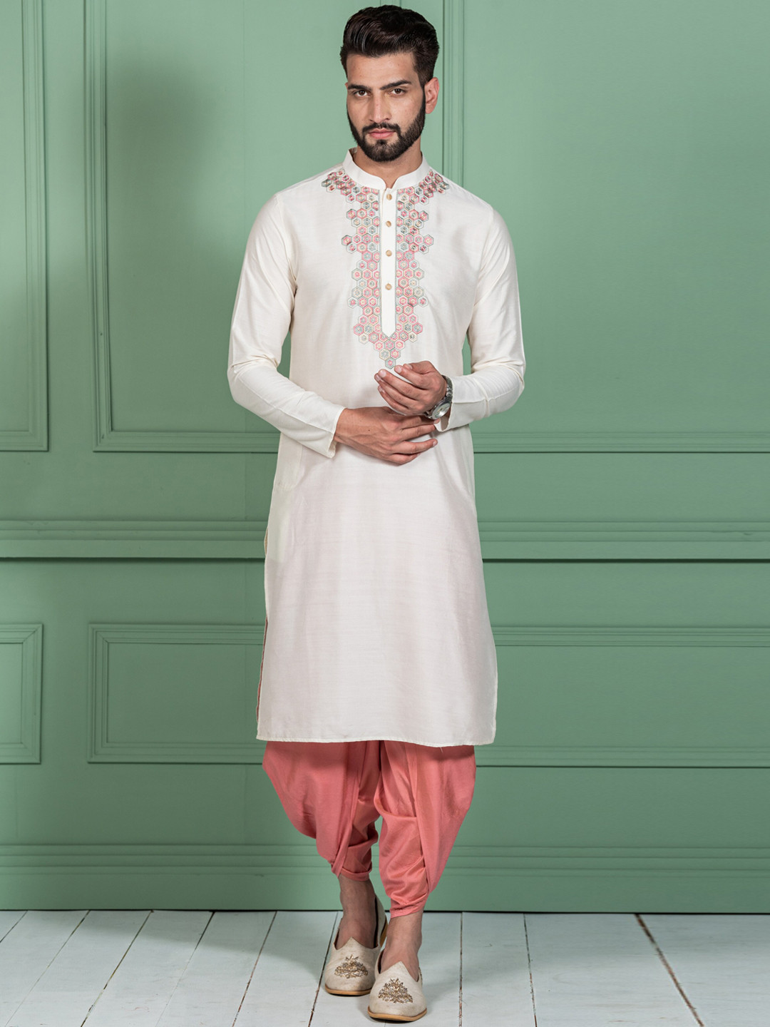 

KISAH Mandarin Collar Ethnic Motifs Yoke Design Thread Work Kurta, White