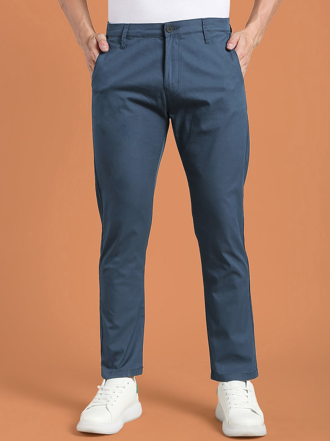 

Flying Machine Men Tapered Fit Mid-Rise Trousers, Navy blue