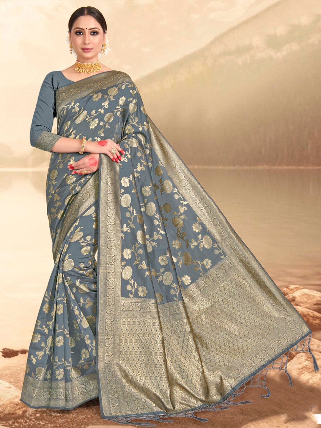

Vardha Floral Woven Design Zari Banarasi Saree, Grey