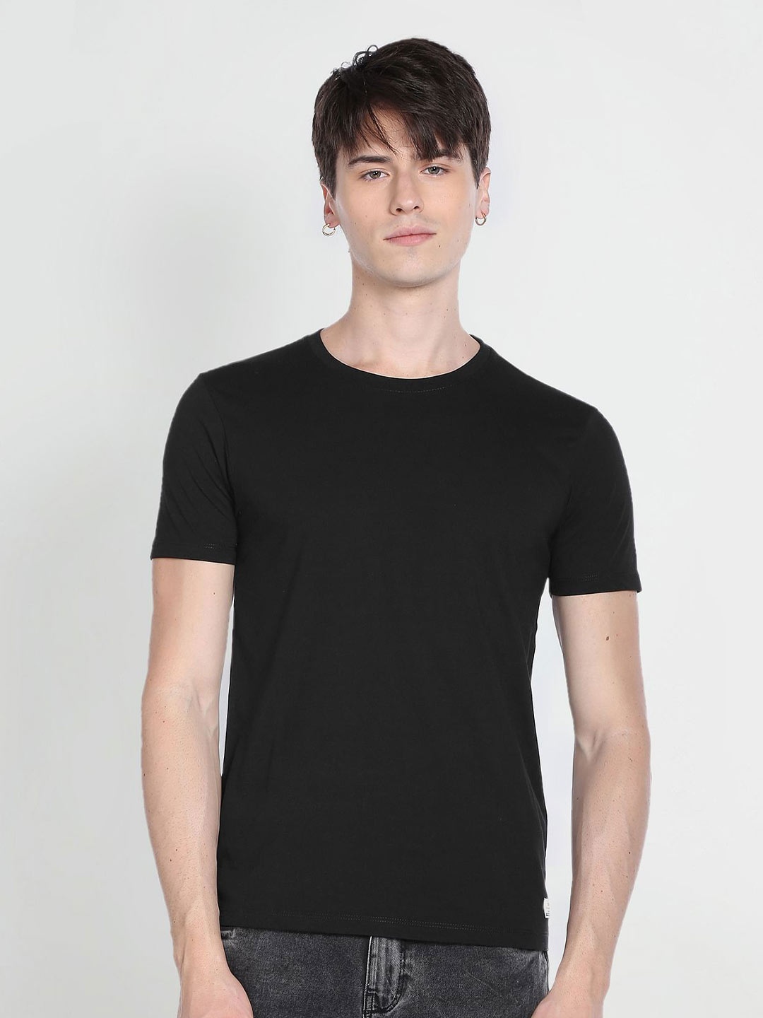 

Flying Machine Round Neck T-shirt, Black