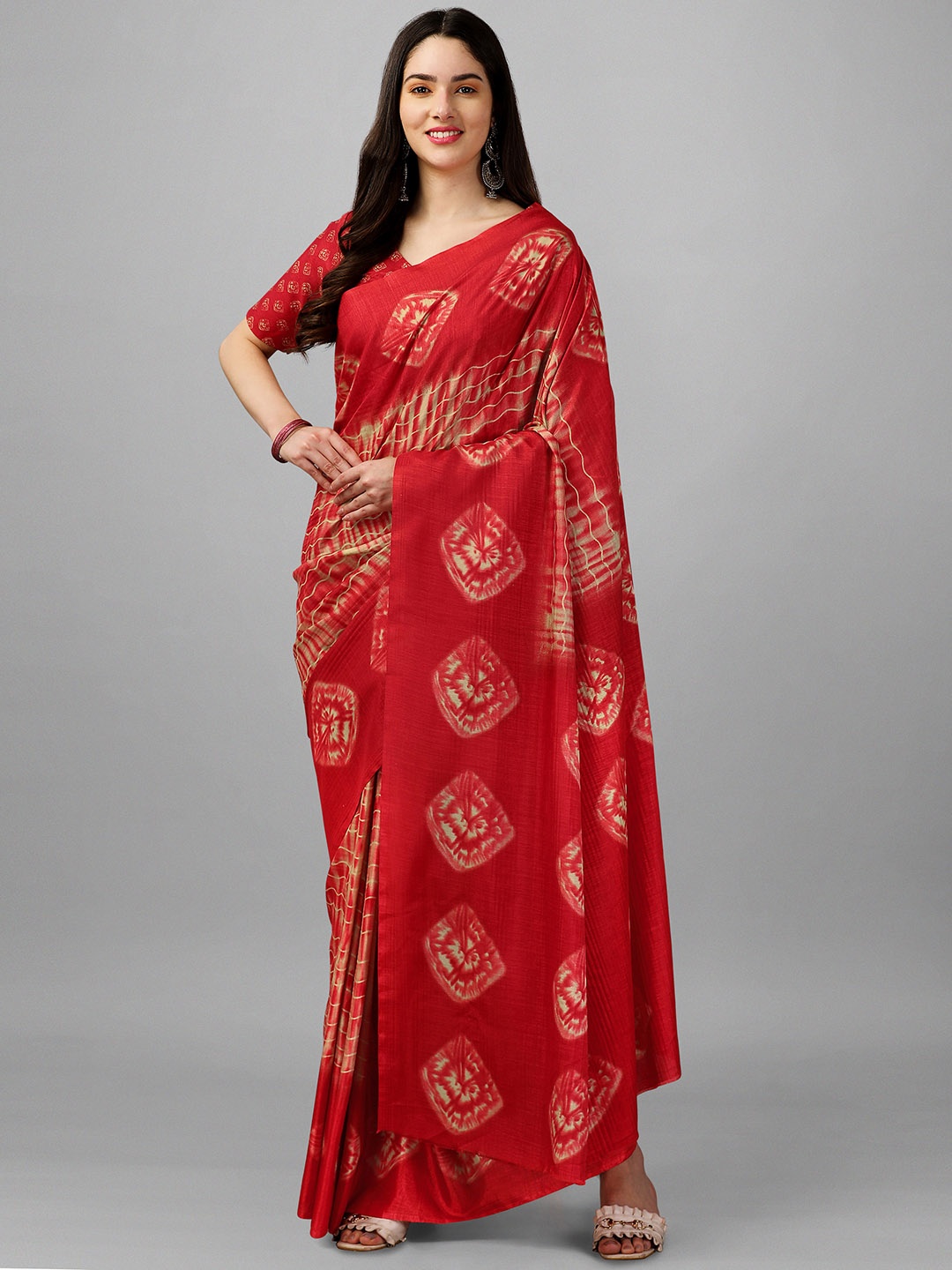 

GORGONE Tie and Dye Printed Silk Saree, Red