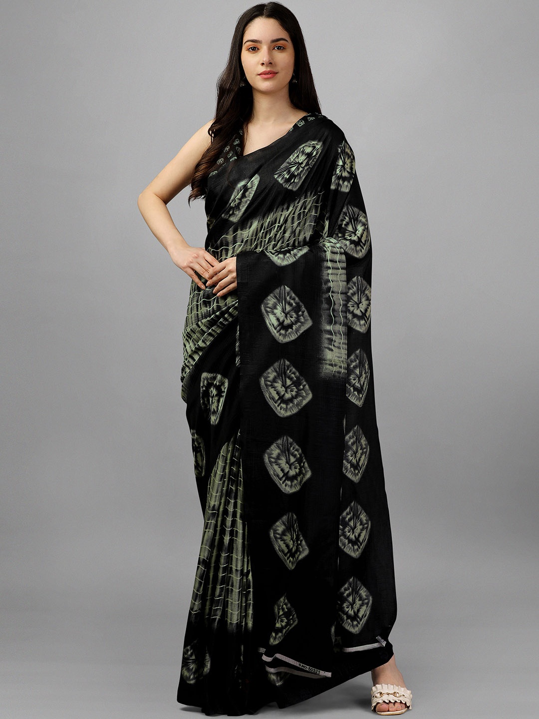 

GORGONE Tie And Dye Silk Blend Saree, Black
