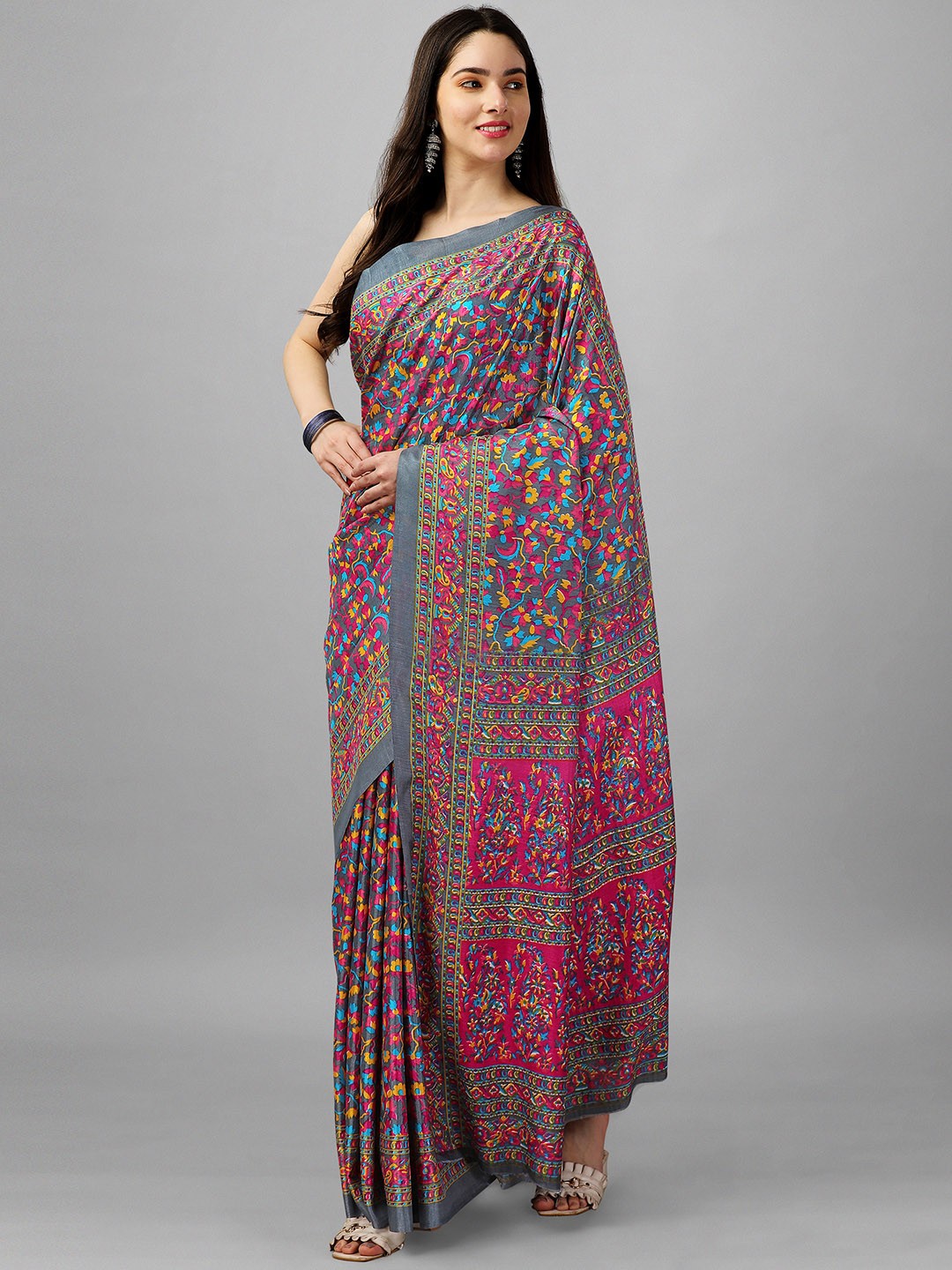 

GORGONE Floral Printed Silk Saree, Pink