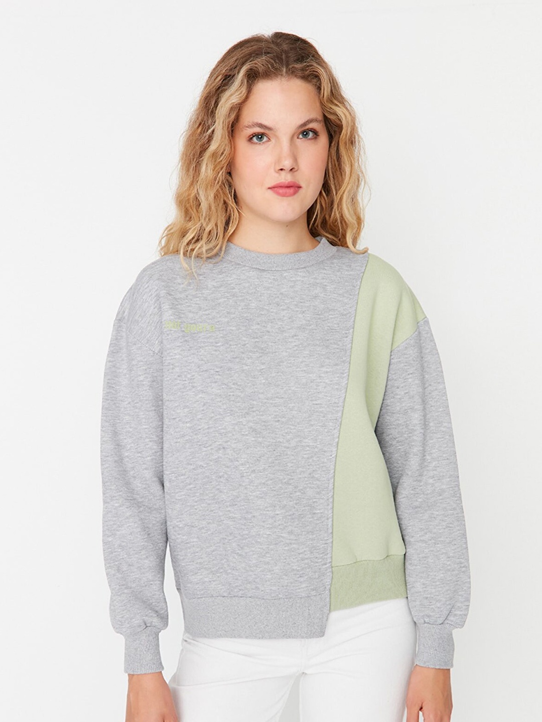

Trendyol Colourblocked Round Neck Long Sleeves Sweatshirt, Grey