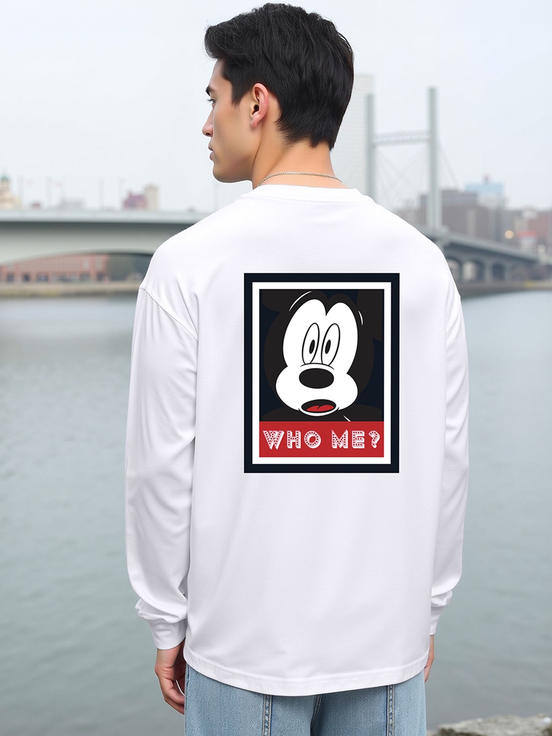 

Bewakoof x OFFICIAL DISNEY MERCHANDISE Graphic Printed Oversized T-shirt, White