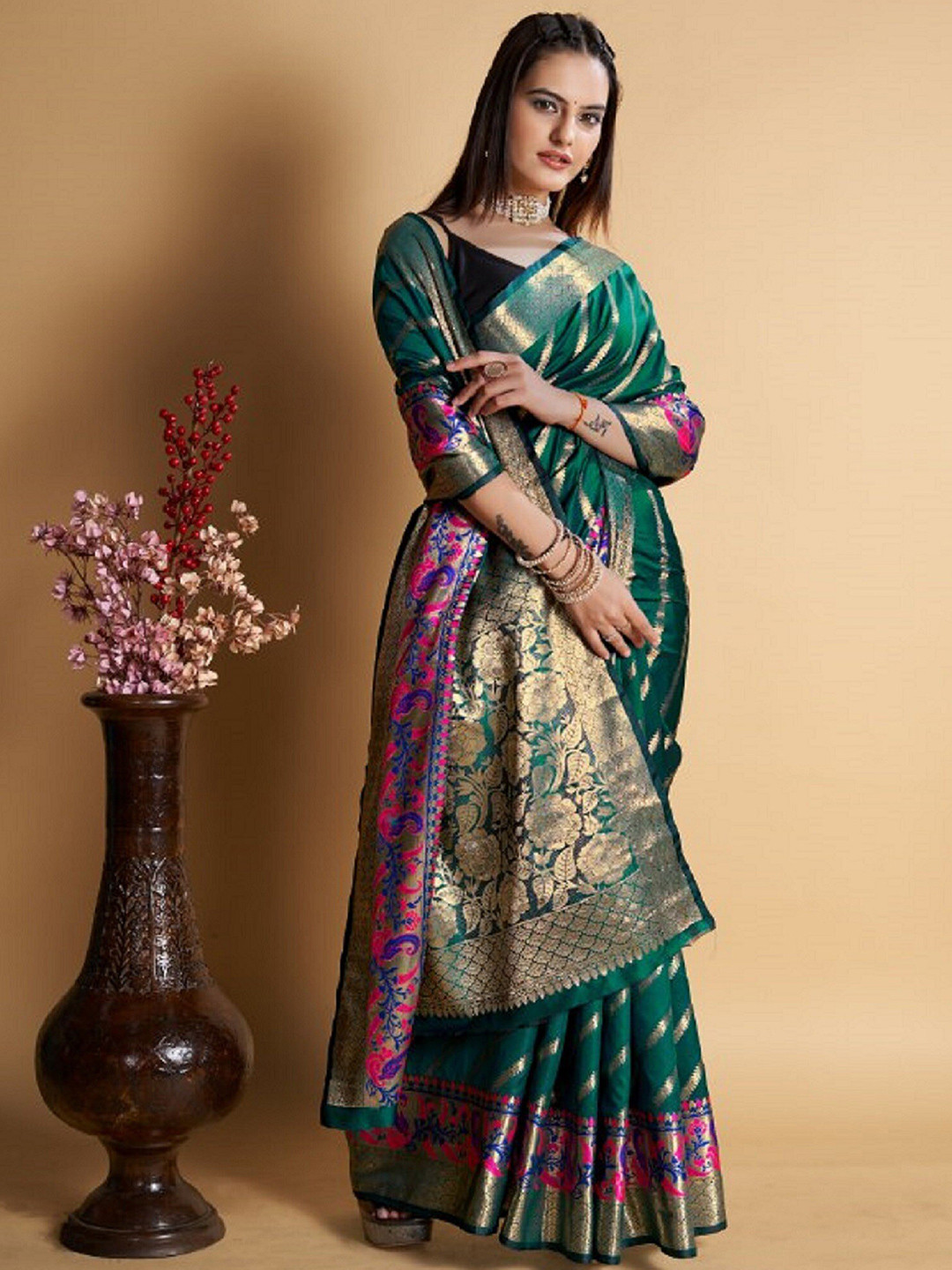 

Mitera Woven Design Zari Silk Blend Banarasi Saree, Green