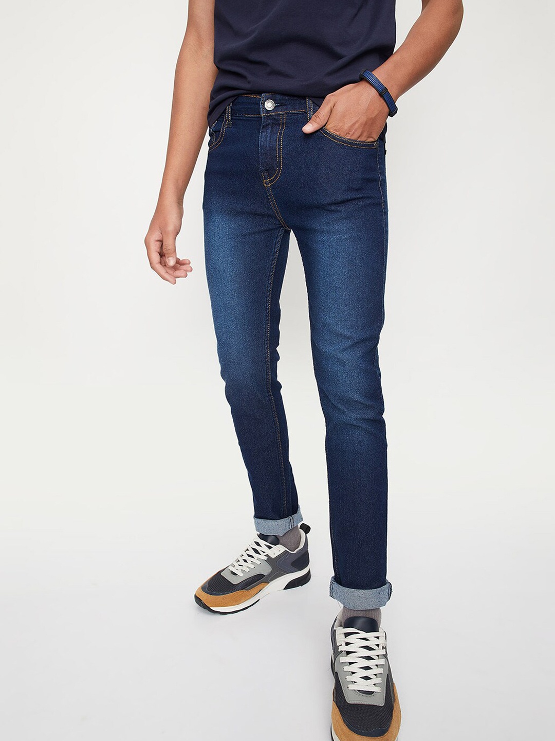 

max Boys Light Fade Regular Fit Jeans, Blue