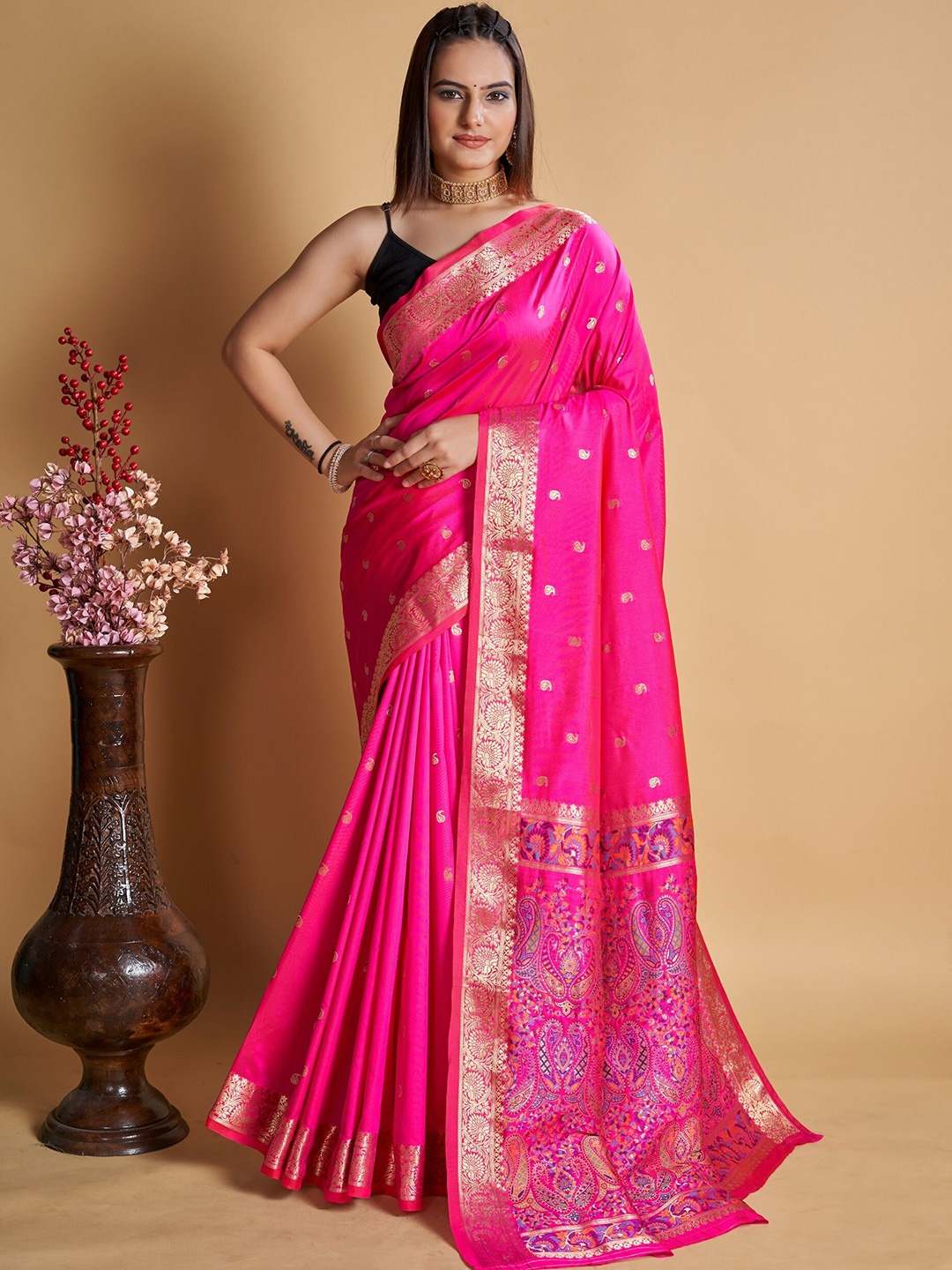 

Mitera Paisley Woven Design Zari Banarasi Saree, Pink