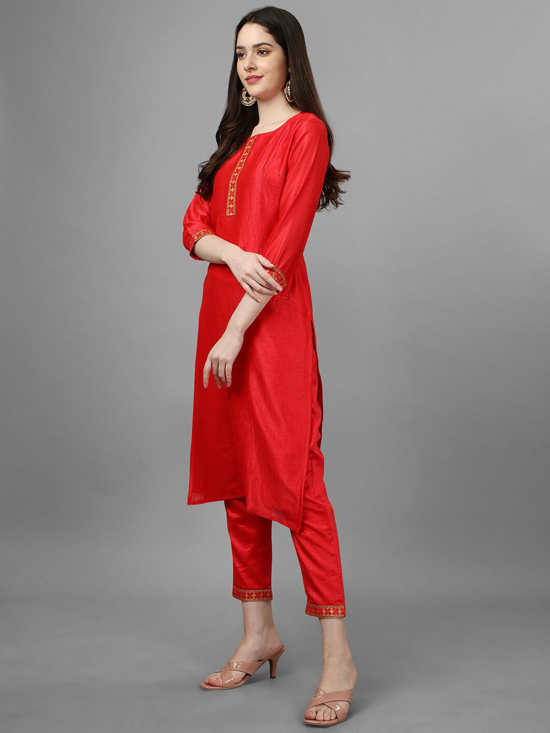 

GORGONE Round Neck Ethnic Motif Embroidered Thread Work Silk Kurta, Orange