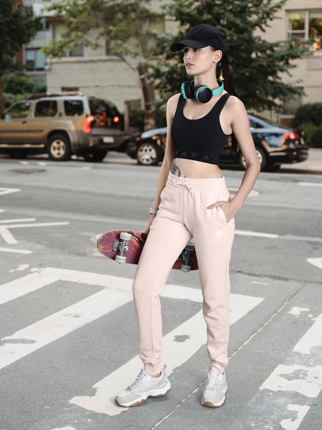 

ADIDAS Women Pure Cotton LIN FT CF PT Slim Fit Joggers, Peach