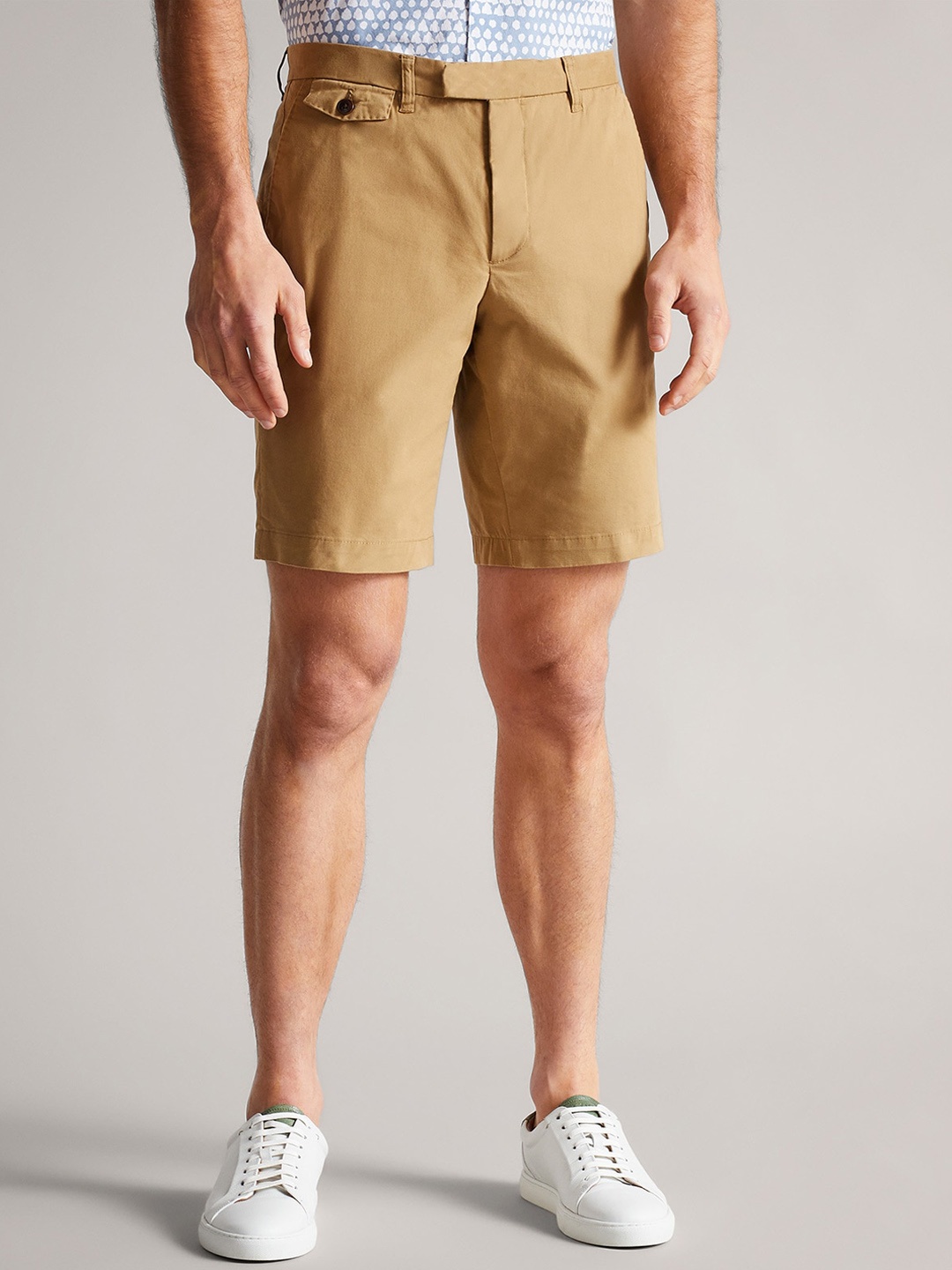 

Ted Baker Men Mid-Rise Shorts, Brown