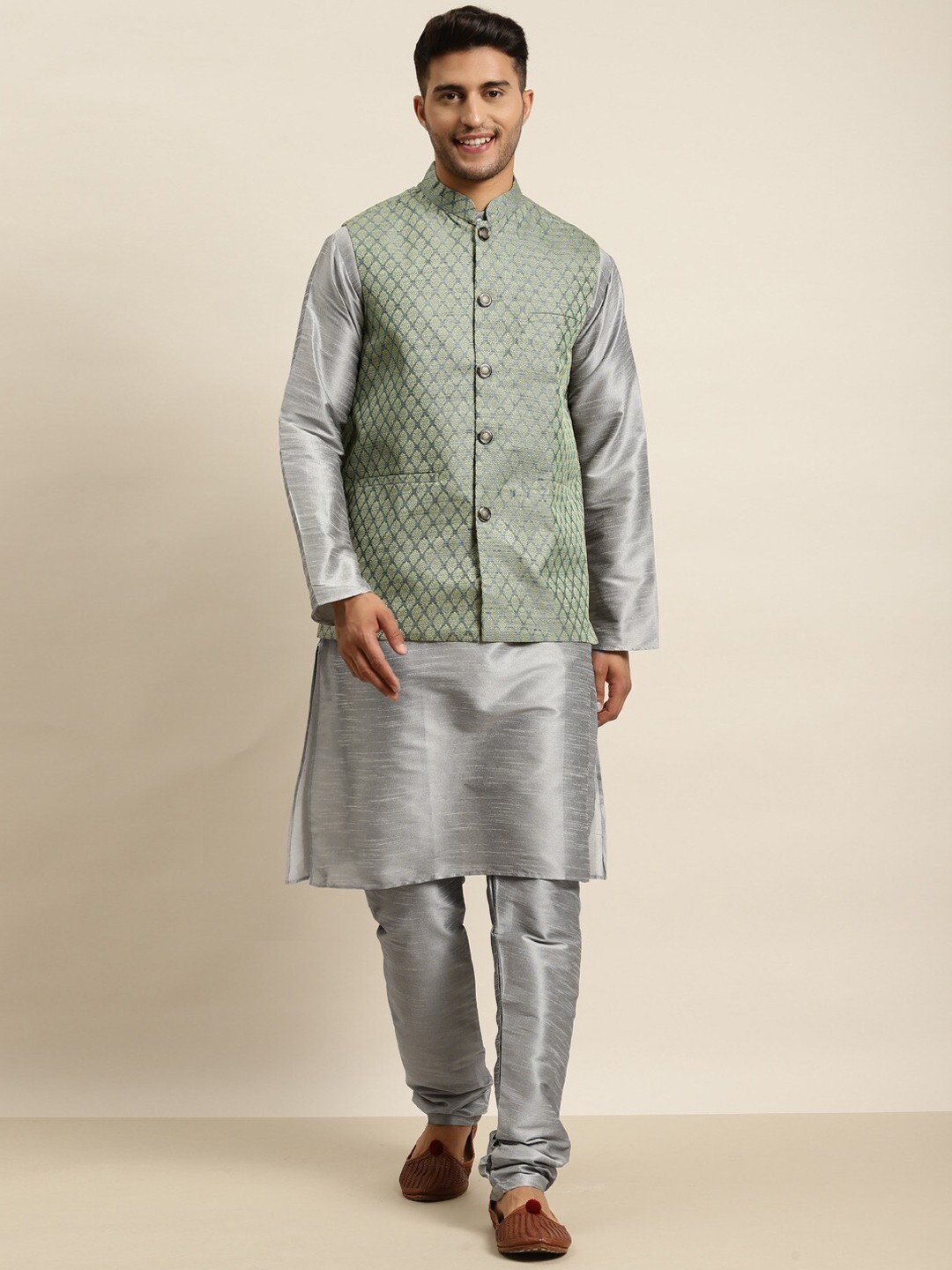 

SOJANYA Mandarin Collar Regular Kurta With Churidar & Nehru Jacket, Grey