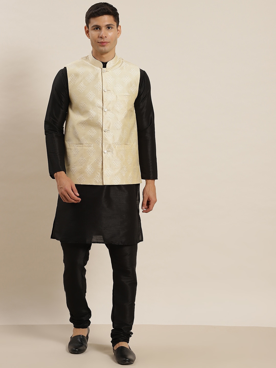 

SOJANYA Mandarin Collar Regular Kurta With Churidar & Nehru Jacket, Black