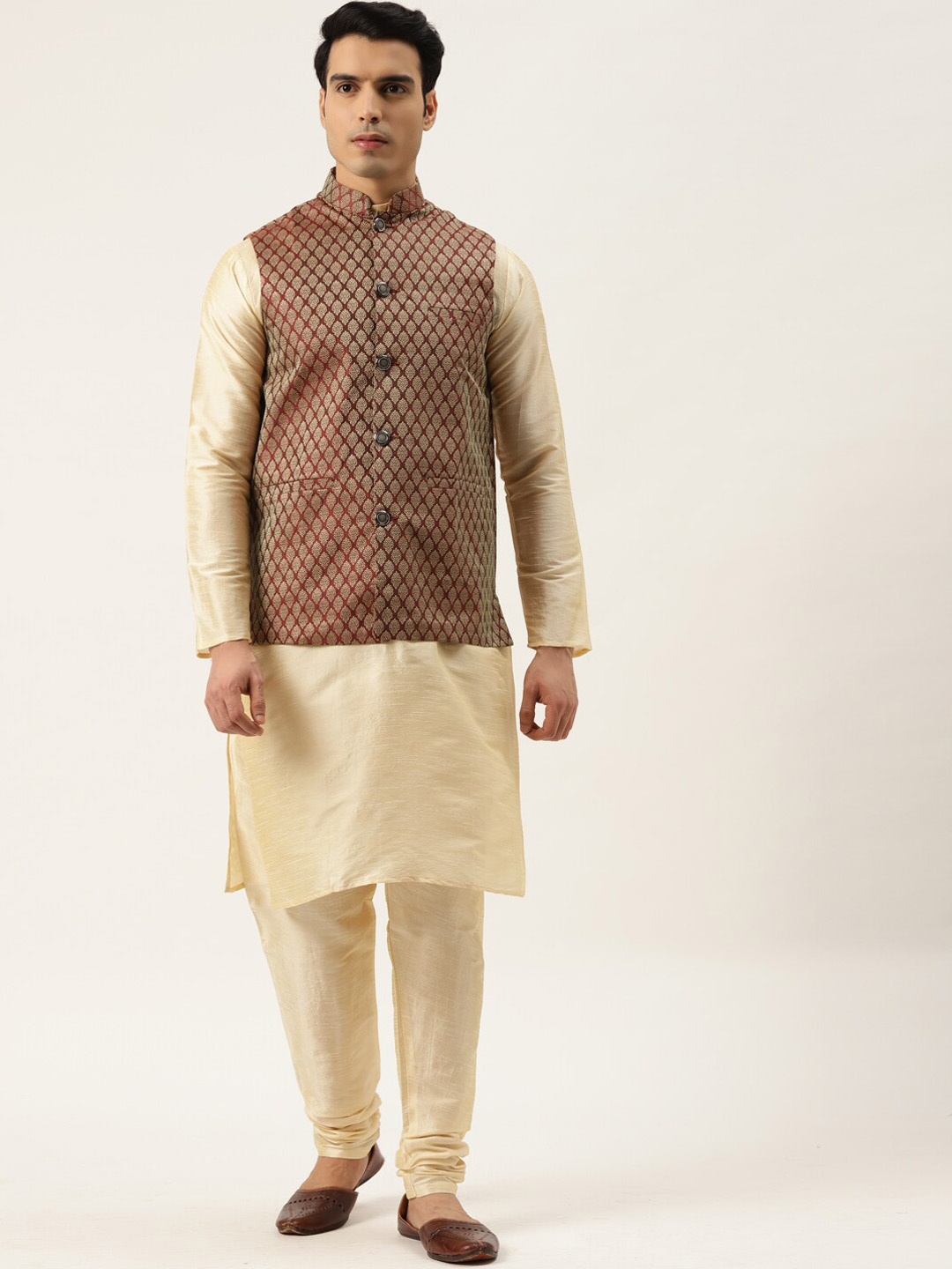 

SOJANYA Mandarin Collar Regular Kurta With Churidar & Nehru Jacket, Gold