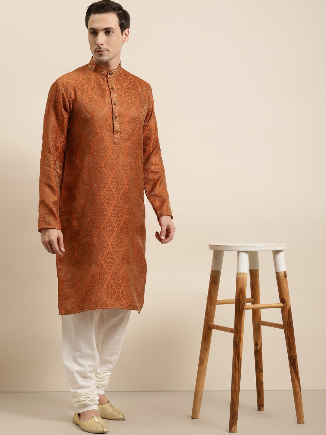 

SOJANYA Ethnic Motifs Woven Design Regular Kurta With Churidar, Orange