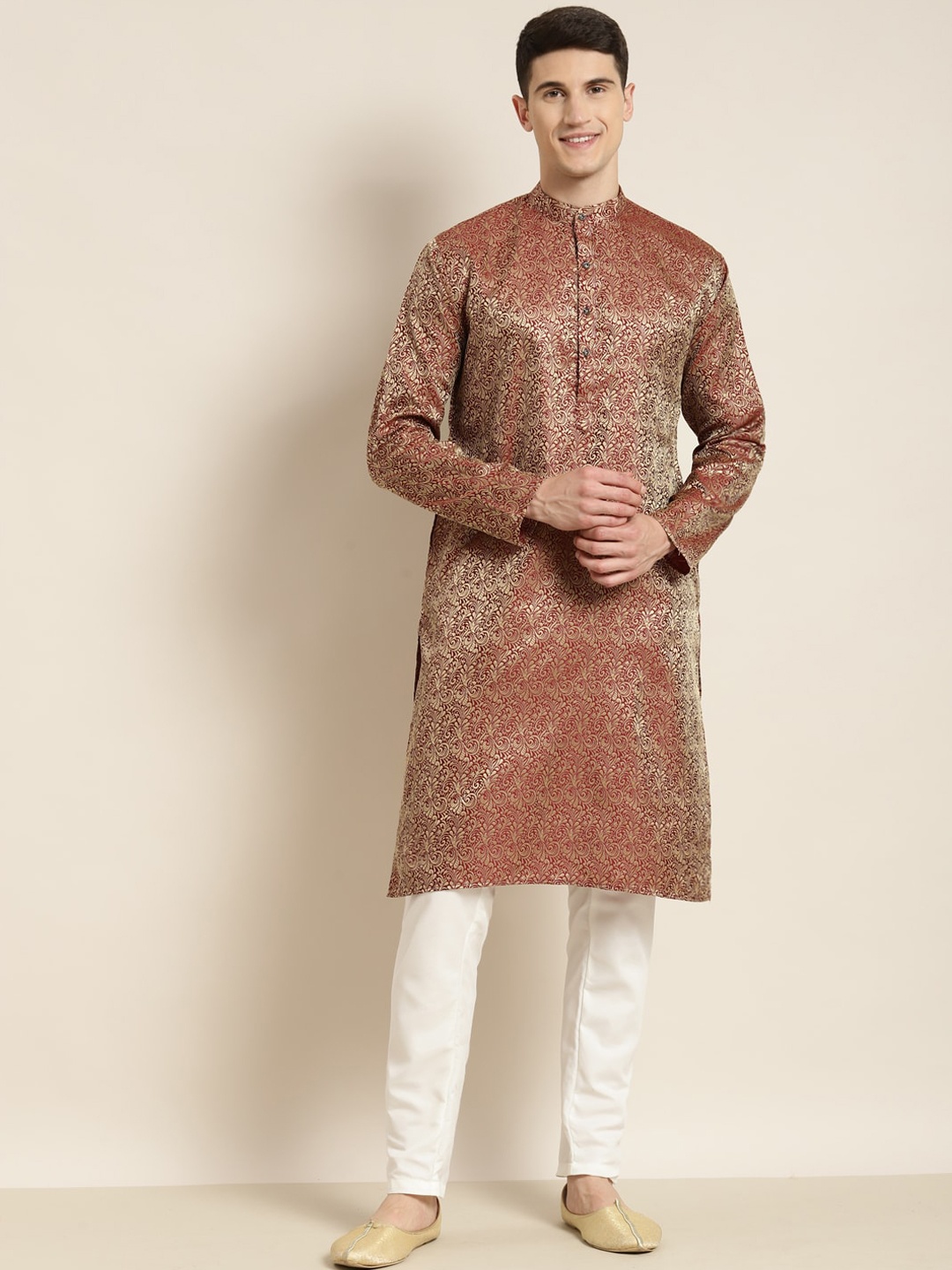 

SOJANYA Ethnic Motifs Woven Design Regular Kurta With Pyjamas, Maroon