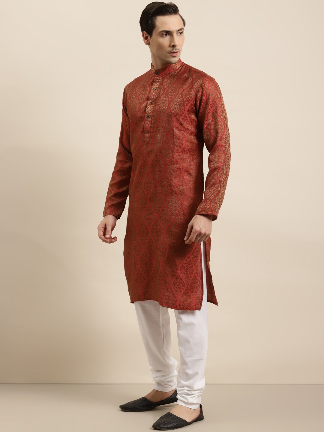 

SOJANYA Ethnic Motifs Woven Design Mandarin Collar Regular Kurta With Churidar, Red
