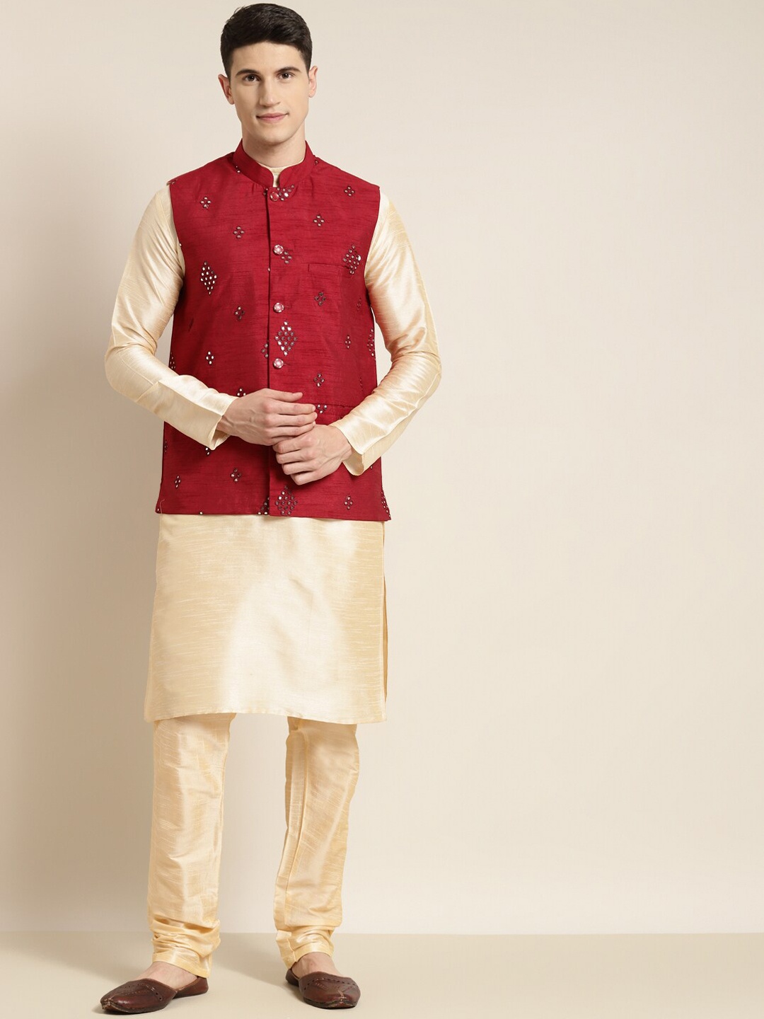 

SOJANYA Manadrin Collar Kurta with Pyjamas & Nehru Jacket, Beige