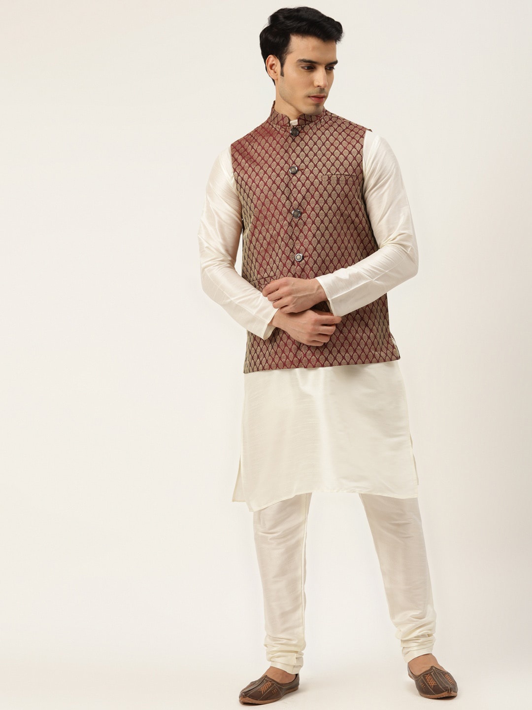 

SOJANYA Mandarin Collar Regular Kurta With Churidar & Nehru Jacket, Off white