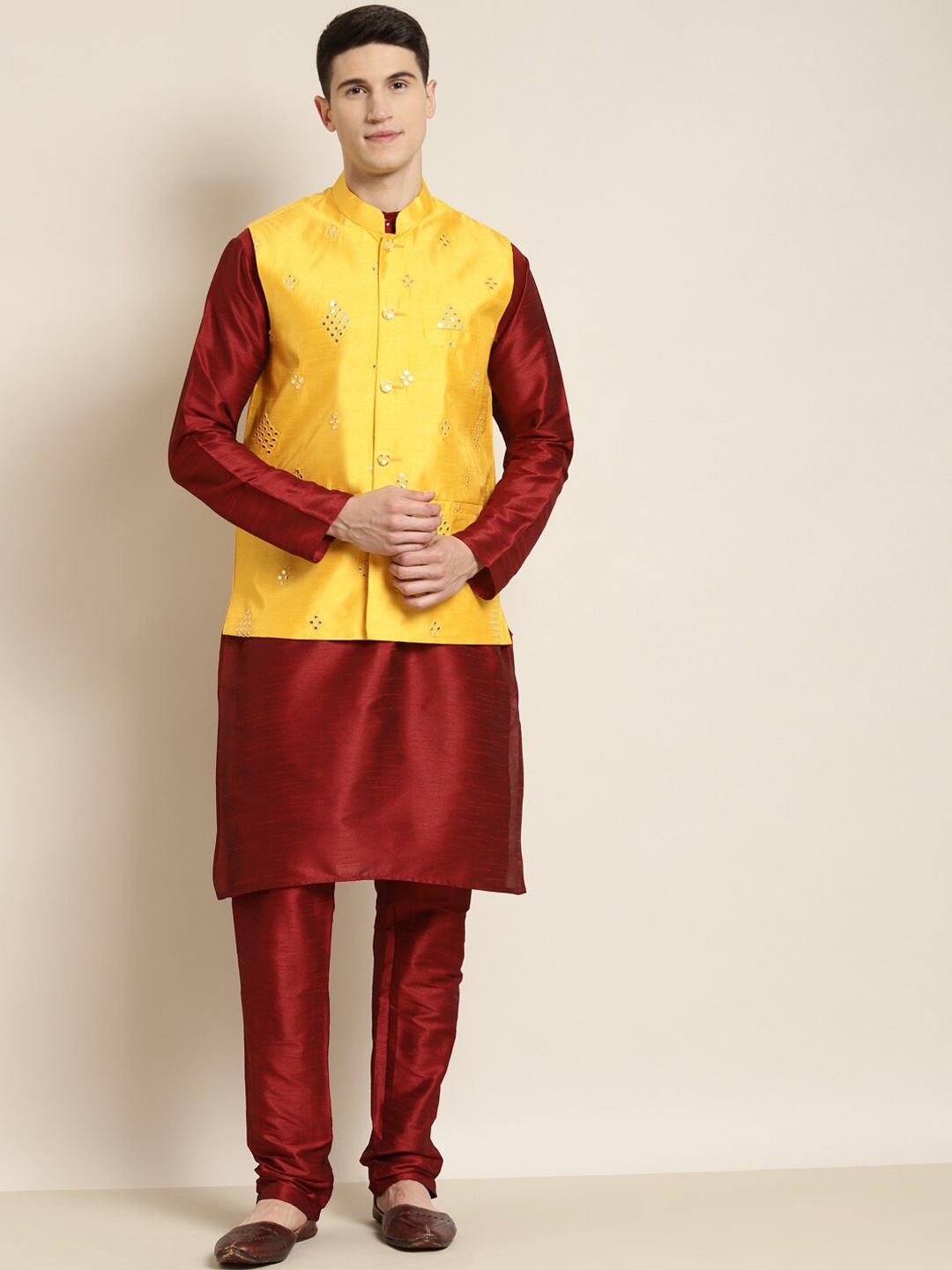 

SOJANYA Mandarin Collar Regular Kurta With Churidar & Nehru Jacket, Maroon