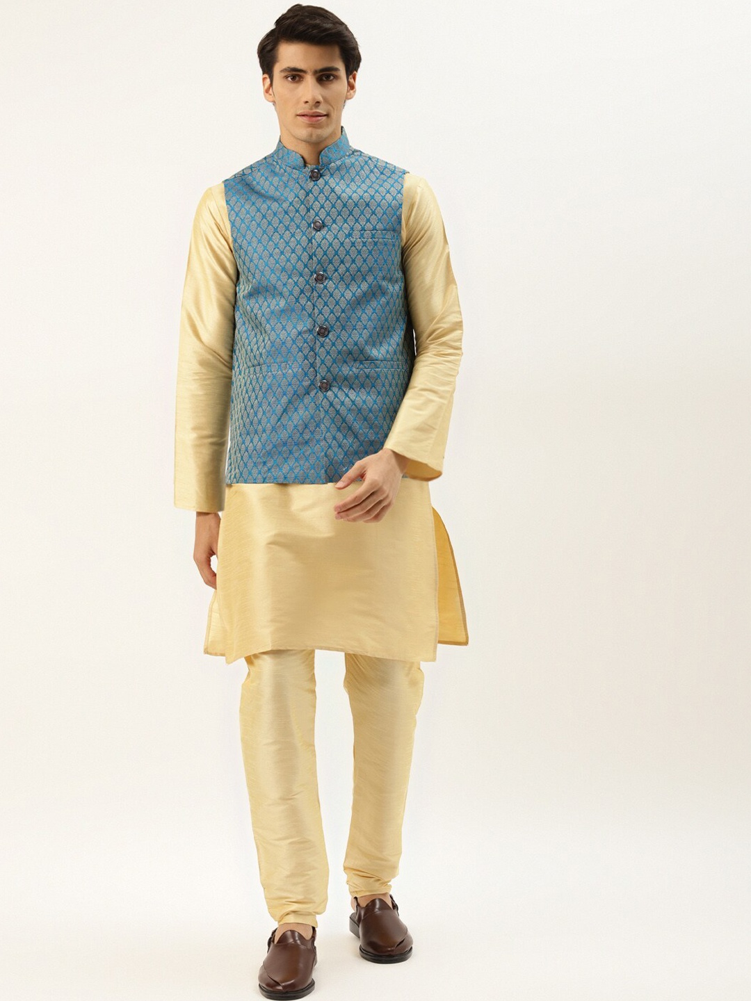 

SOJANYA Mandarin Collar Regular Kurta With Churidar & Nehru Jacket, Gold