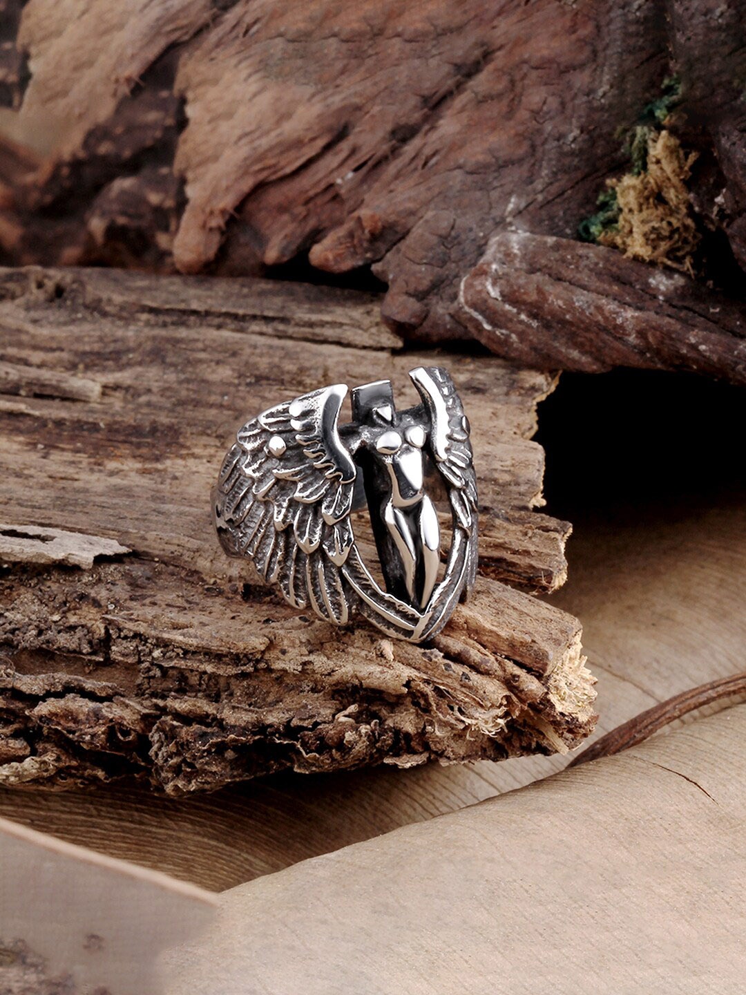 

Yellow Chimes Men Silver-Plated Eagle Soul Biker Finger Ring