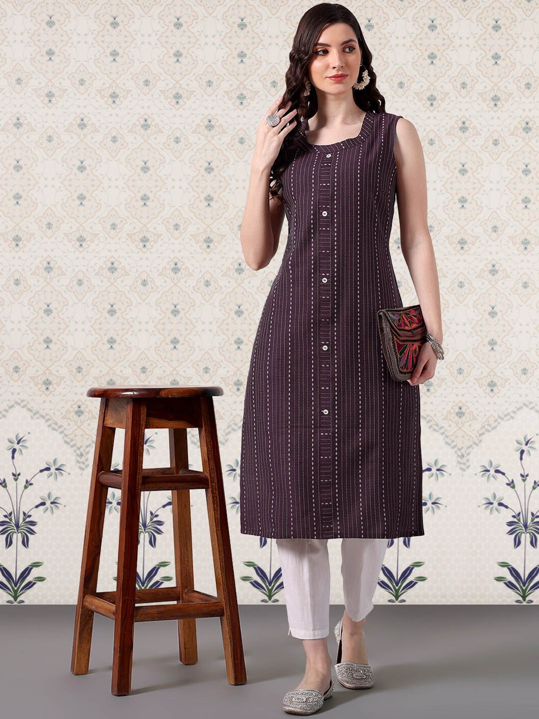 

Ode by House of Pataudi Cotton Geometric Texture Kurta, Brown