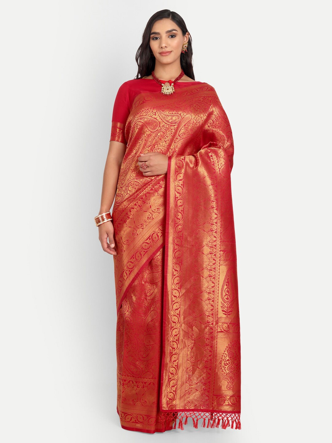 

Vardha Paisley Motif Woven Design Zari Kanjeevaram Saree, Red