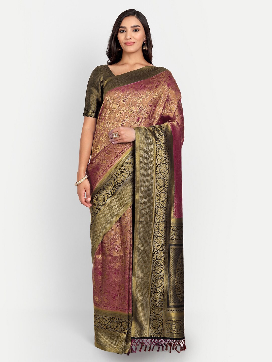 

Vardha Floral Woven Design Zari Kanjeevaram Saree, Purple