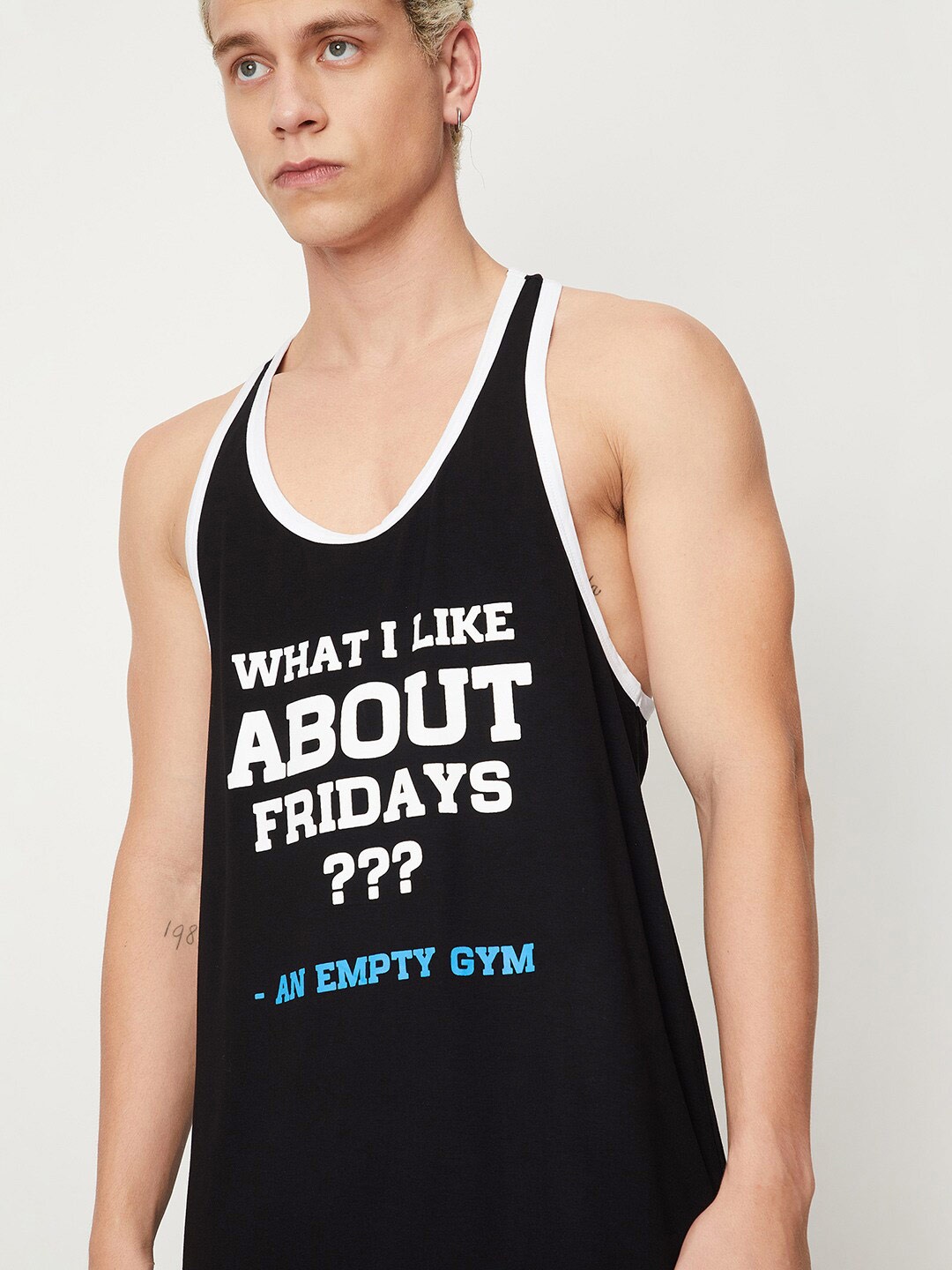 

max Typography Printed Sleeveless Training Or Gym T-shirt, Black