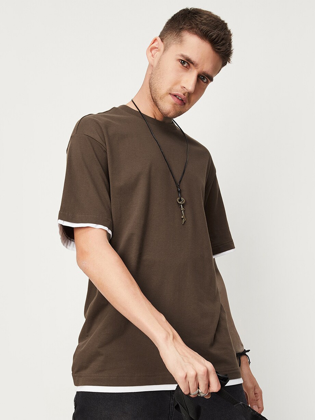 

max Round Neck Drop-Shoulder Sleeves Oversize Cotton T-shirt, Brown