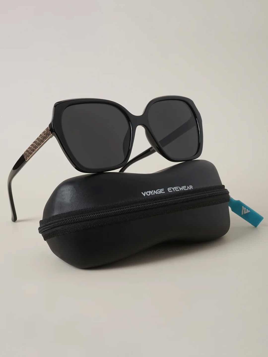 

Voyage Oval Sunglasses With UV Protected Lens 2824MG3738ZZZ, Black