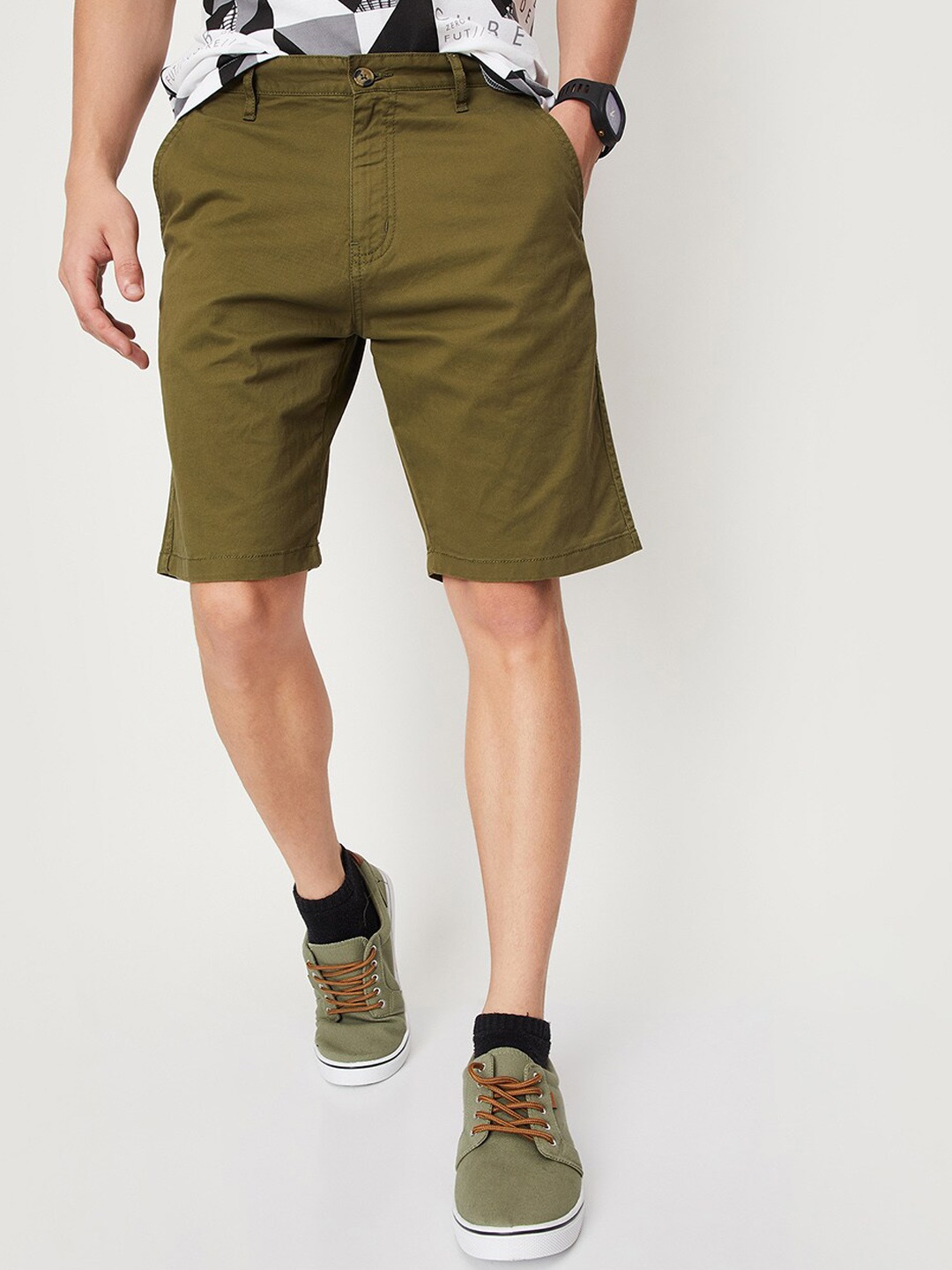 

max Men Mid-Rise Regular Shorts, Green