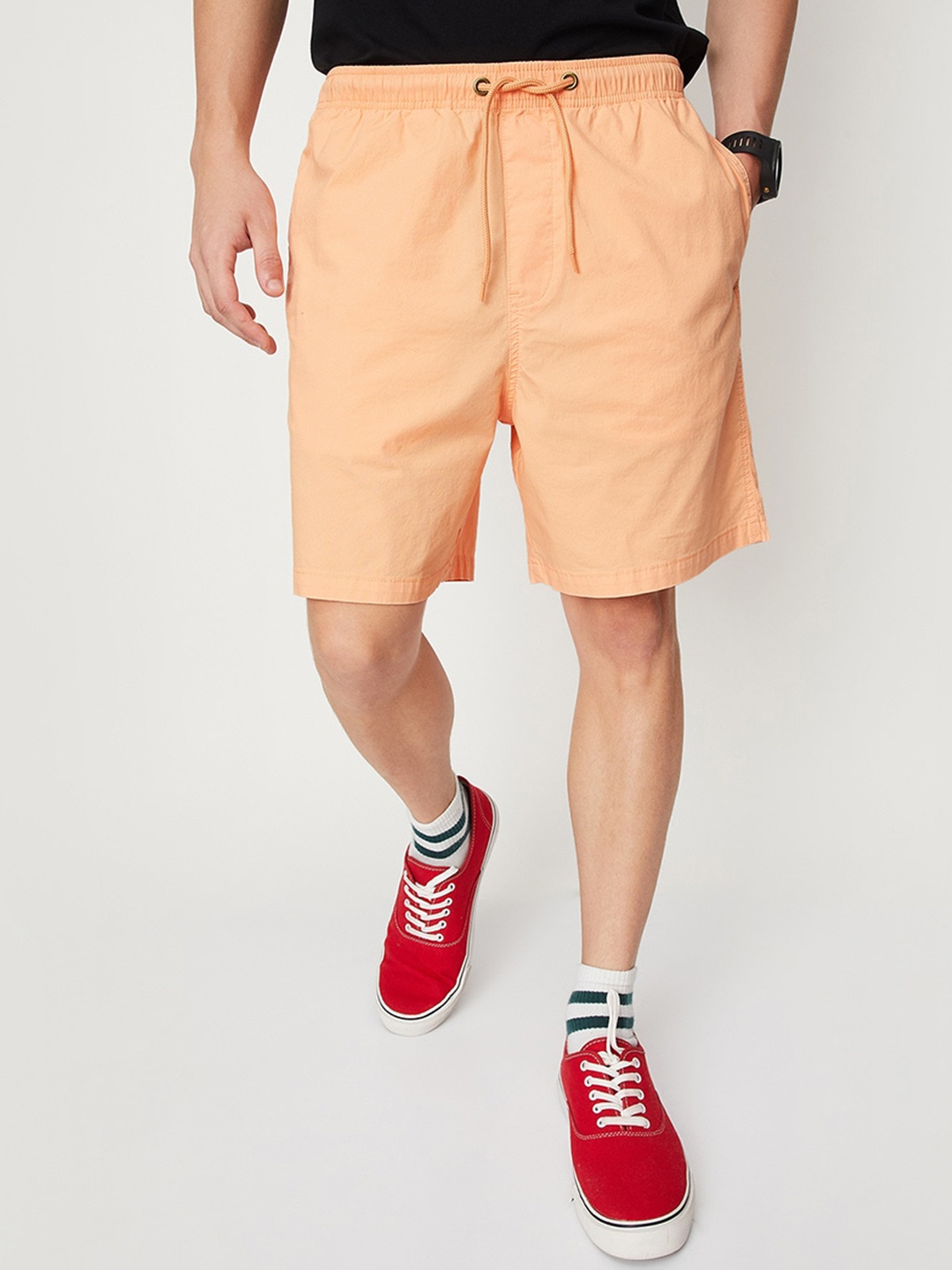 

max Men Mid-Rise Regular Shorts, Orange