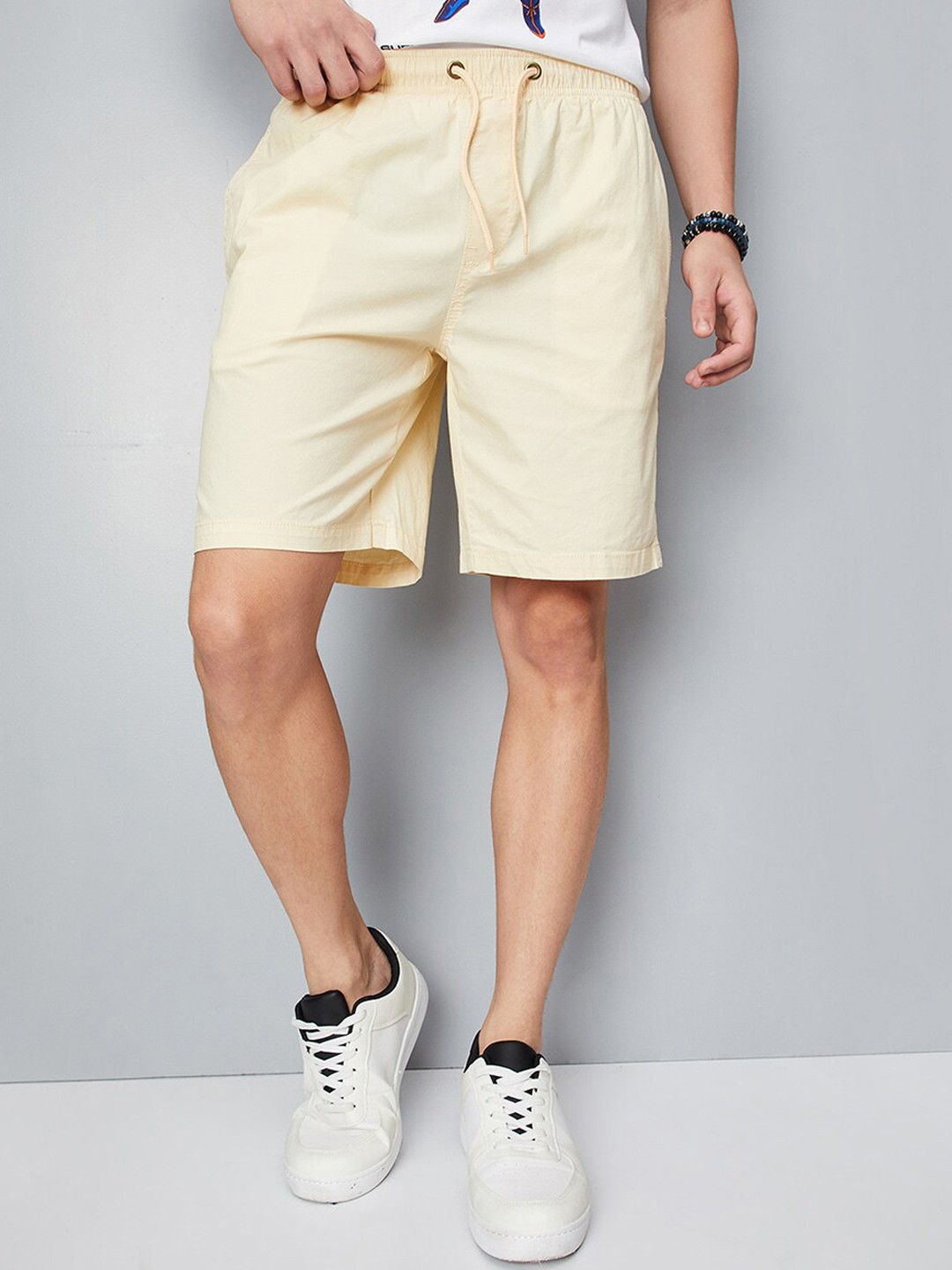 

max Men Mid-Rise Regular Shorts, Yellow