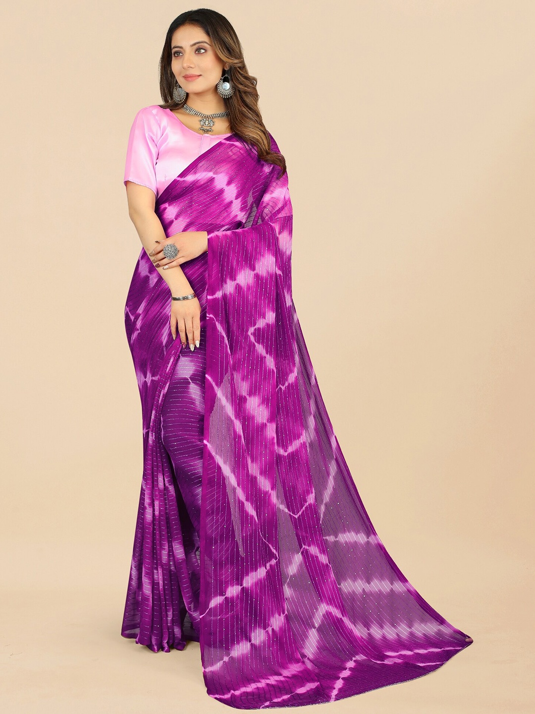 

APNISHA Tie and Dye Sequinned Pure Chiffon Saree, Purple