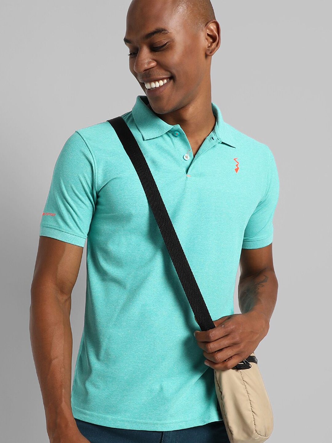 

Campus Sutra Polo Collar Outdoor T-shirt, Sea green