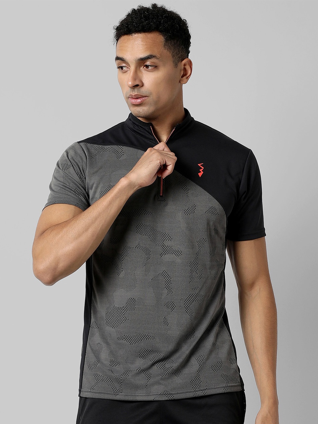 

Campus Sutra Abstract Printed Polo Collar Outdoor T-shirt, Grey