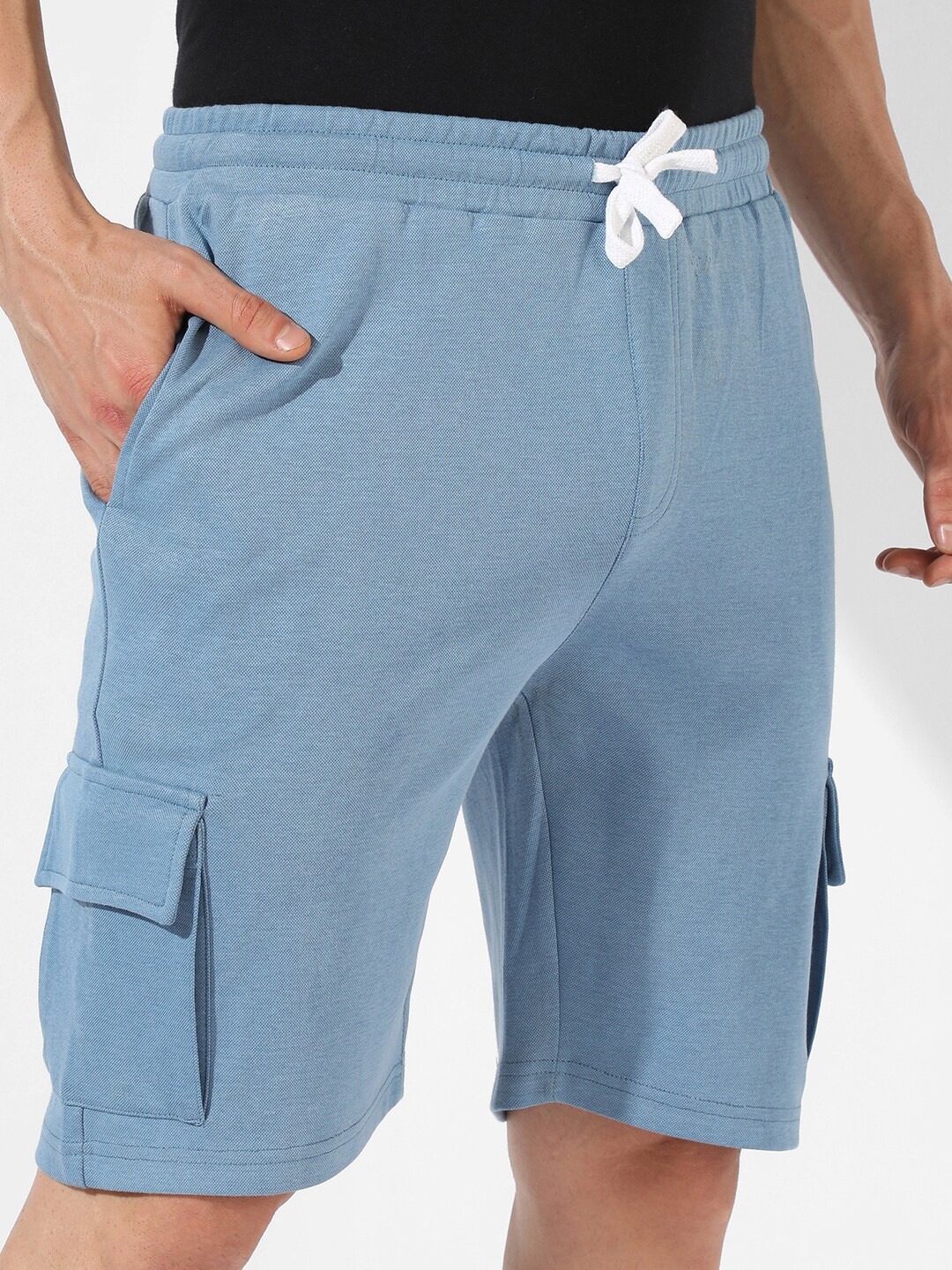 

Campus Sutra Men Mid-Rise Outdoor Shorts, Blue