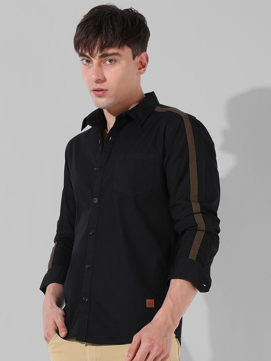 

Campus Sutra Classic Spread Collar Cotton Casual Shirt, Black