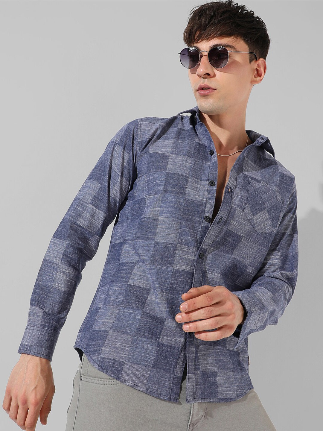 

Campus Sutra Classic Fit Checked Cotton Casual Shirt, Blue
