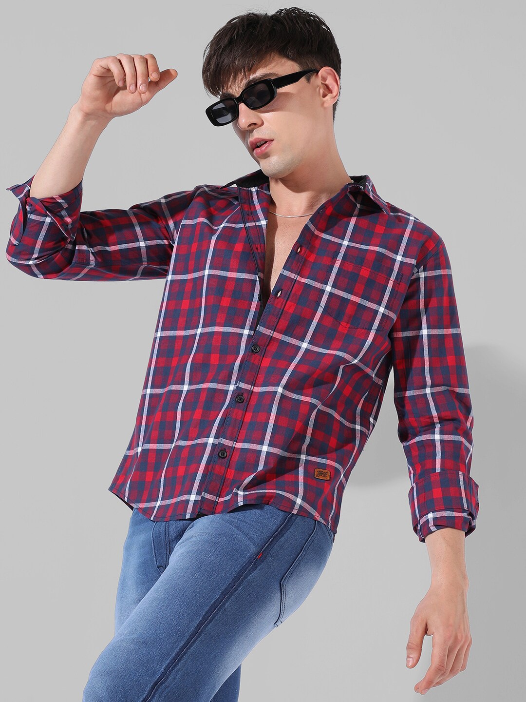 

Campus Sutra Classic Fit Tartan Checked Cotton Casual Shirt, Red