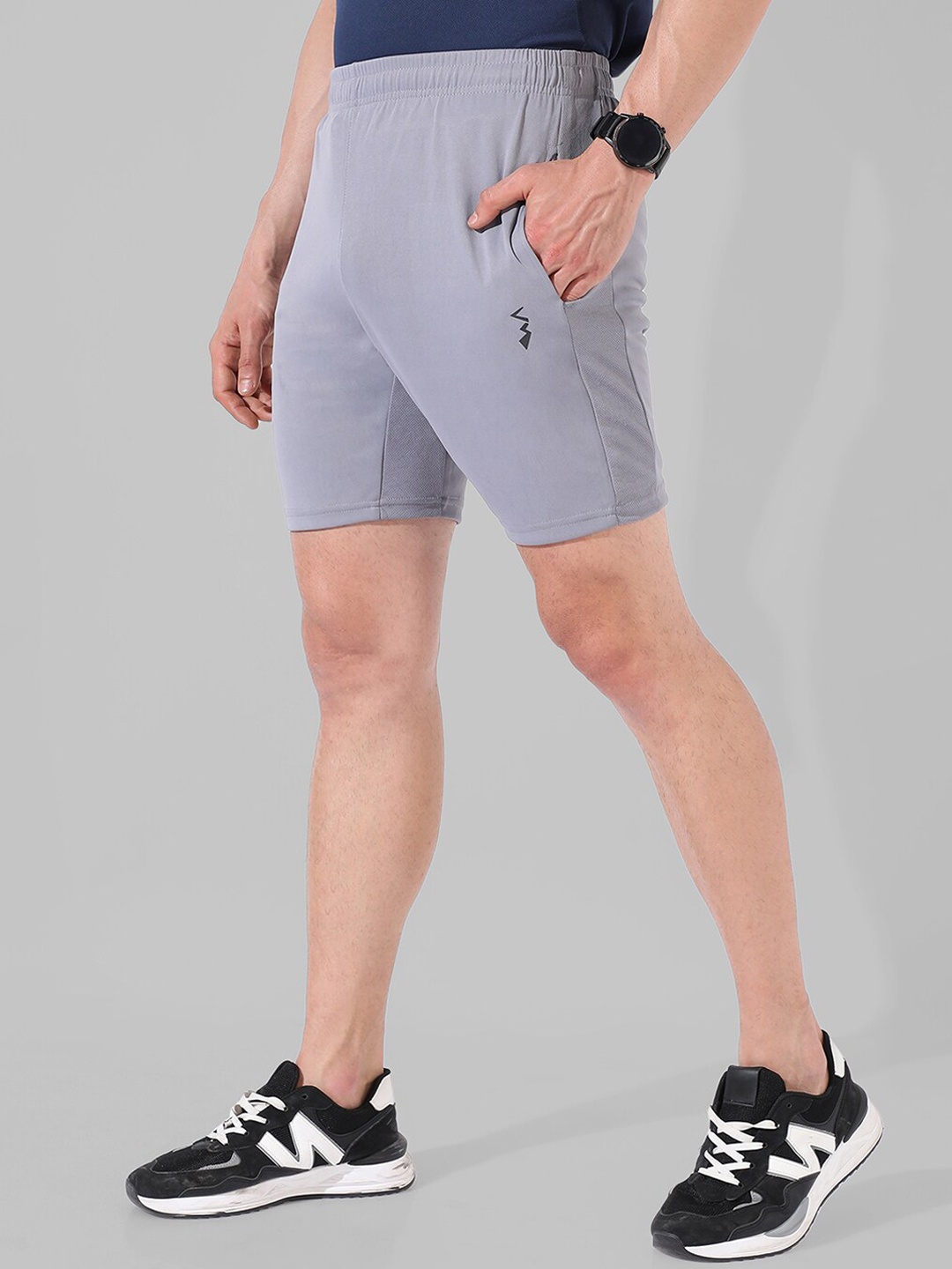 Campus Sutra Men Mid-Rise Outdoor Shorts, Grey