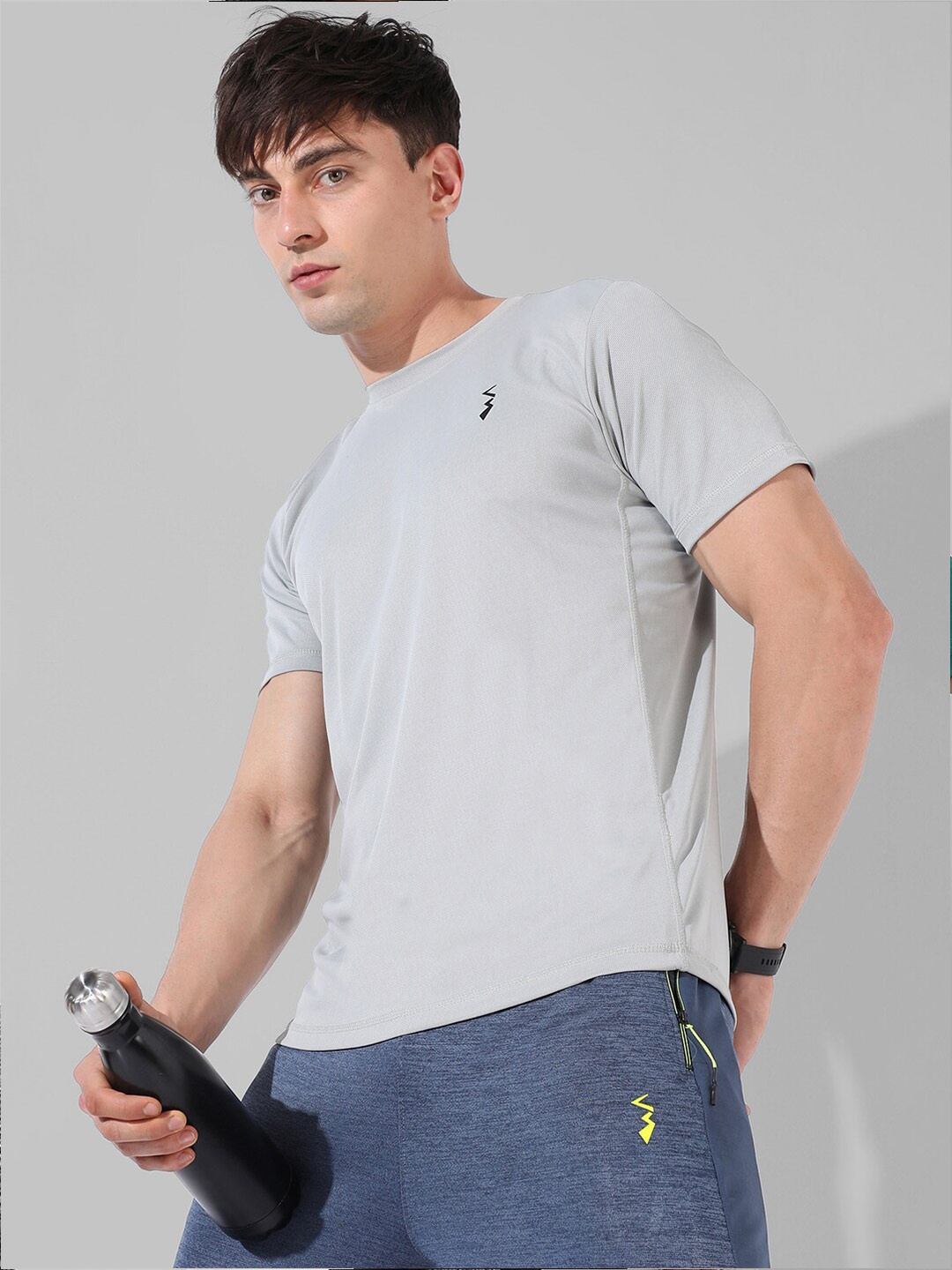 

Campus Sutra Short Sleeve Round Neck Activewear T-shirt, Grey