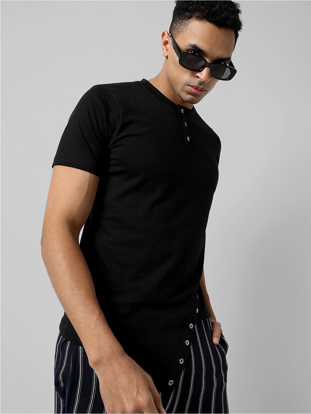 

Campus Sutra Henley Neck Asymmetrical Cotton T-shirt, Black