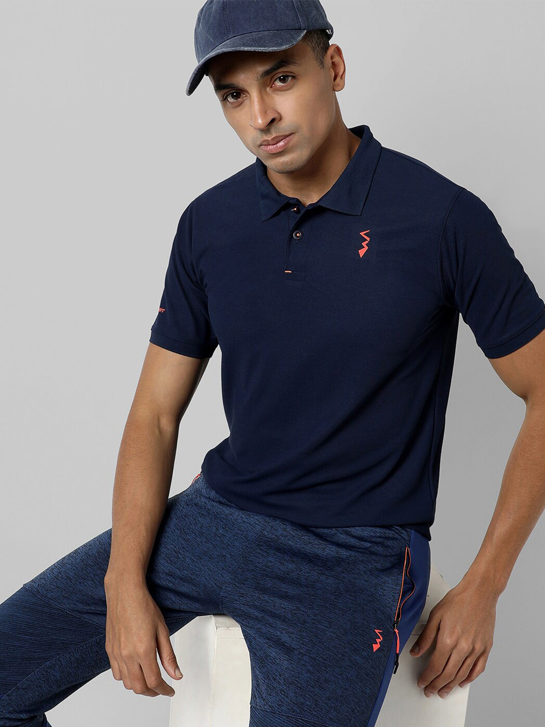 

Campus Sutra Polo Collar Training or Gym T-shirt, Navy blue