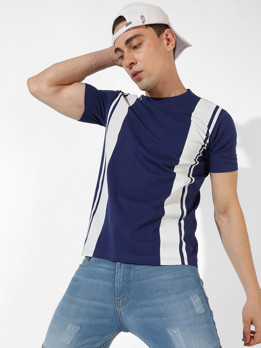 

Campus Sutra Round Neck Colourblocked Cotton T-shirt, Blue