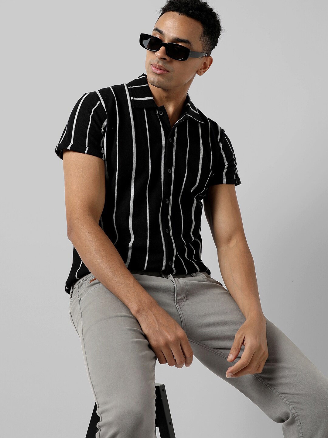 

Campus Sutra Classic Vertical Striped Cotton Casual Shirt, Black