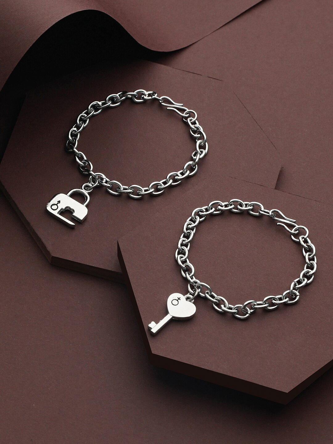 

Priyaasi Key to Heart Lock Silver-Plated Link Chain Couple Bracelets