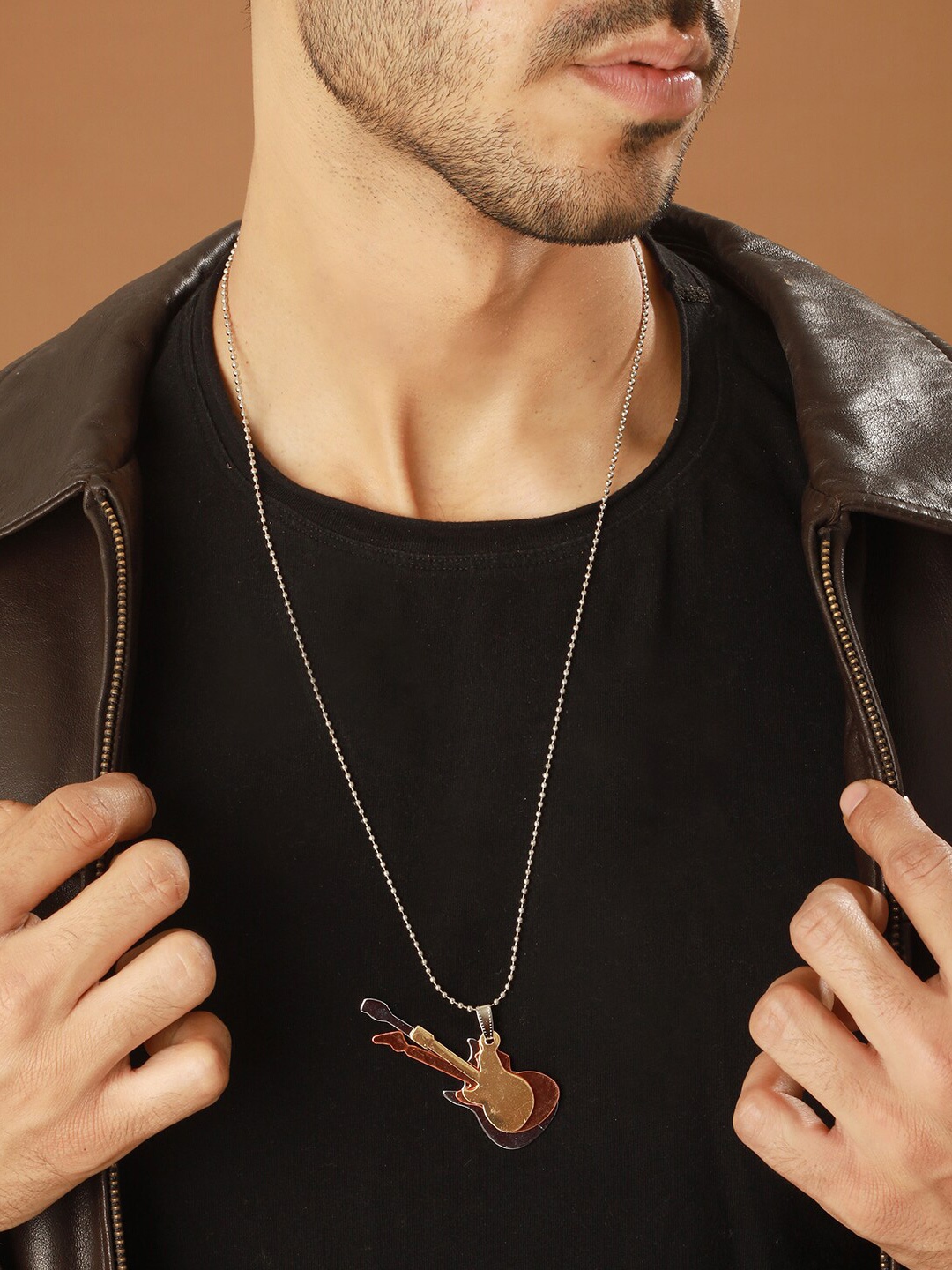 

Priyaasi Men Silver-Plated Guitars Pendant Chain